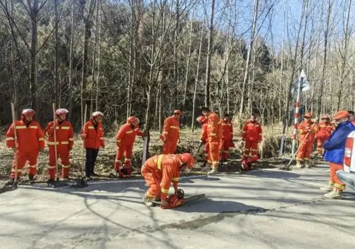 突發(fā)“火情”快速處置 河南開展森林滅火“四不兩直”應急拉動